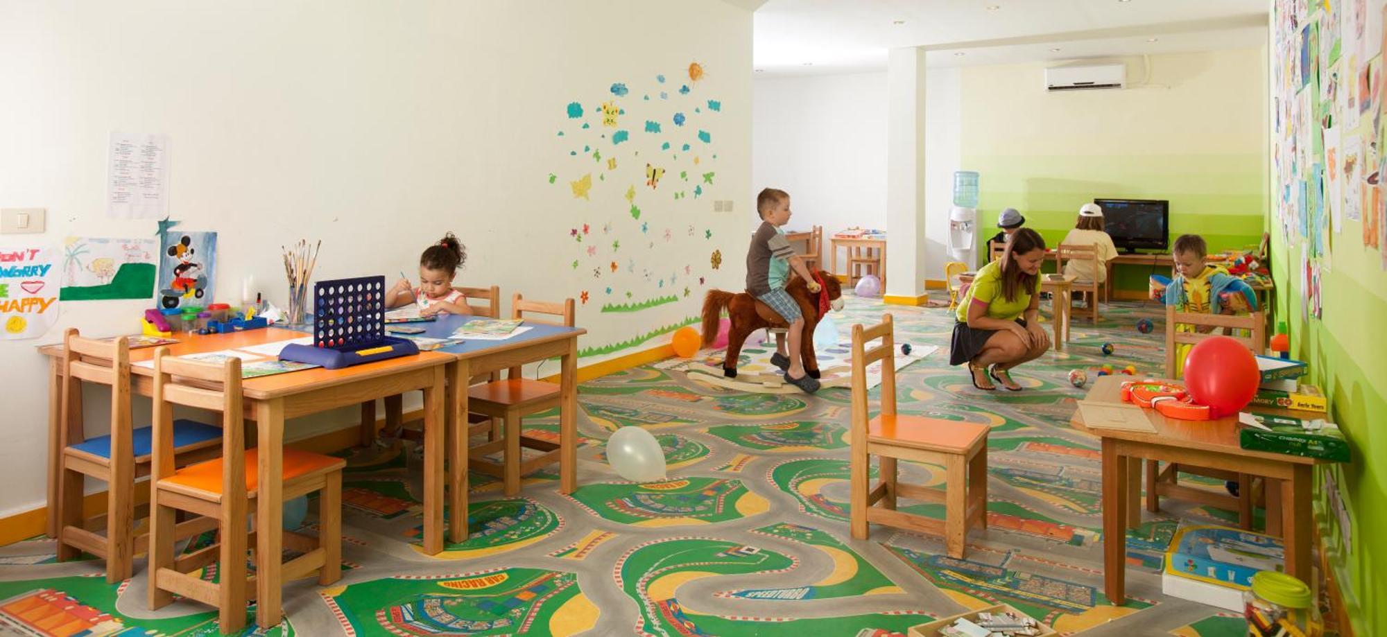 Xperience Sea Breeze Resort (Adults Only) Шарм-еш-Шейх Екстер'єр фото Children's Club at the Grand Hotel