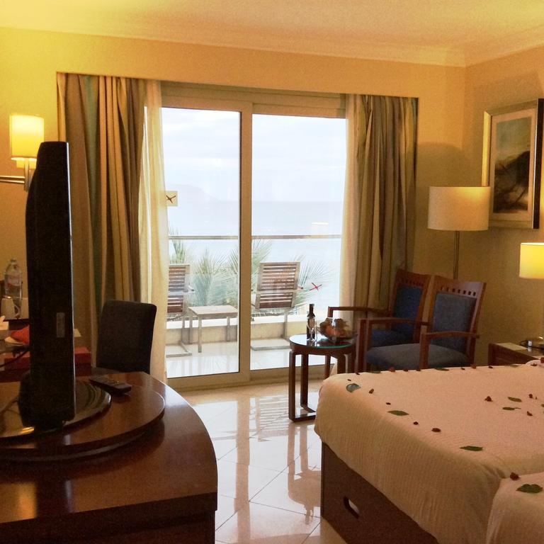 Xperience Sea Breeze Resort (Adults Only) Шарм-еш-Шейх Екстер'єр фото A room at the hotel