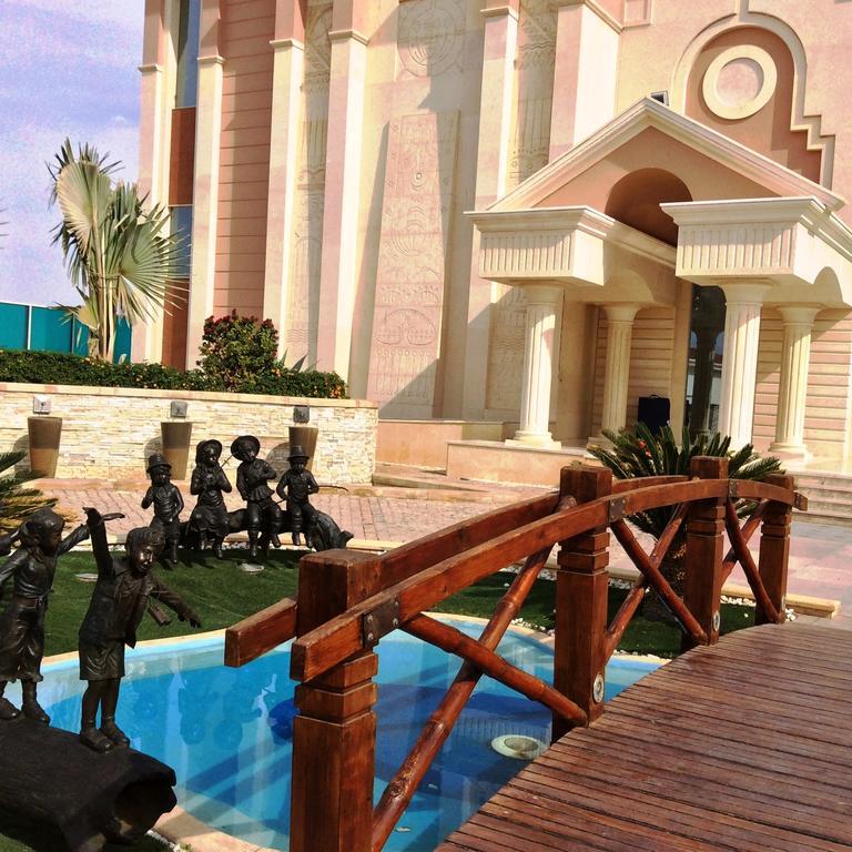 Xperience Sea Breeze Resort (Adults Only) Шарм-еш-Шейх Екстер'єр фото The bridge of the children