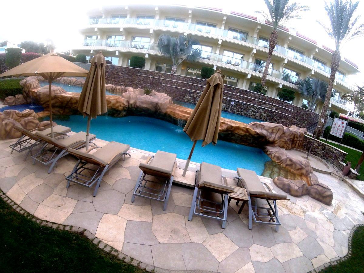 Xperience Sea Breeze Resort (Adults Only) Шарм-еш-Шейх Екстер'єр фото The pool at the Royal Mirage