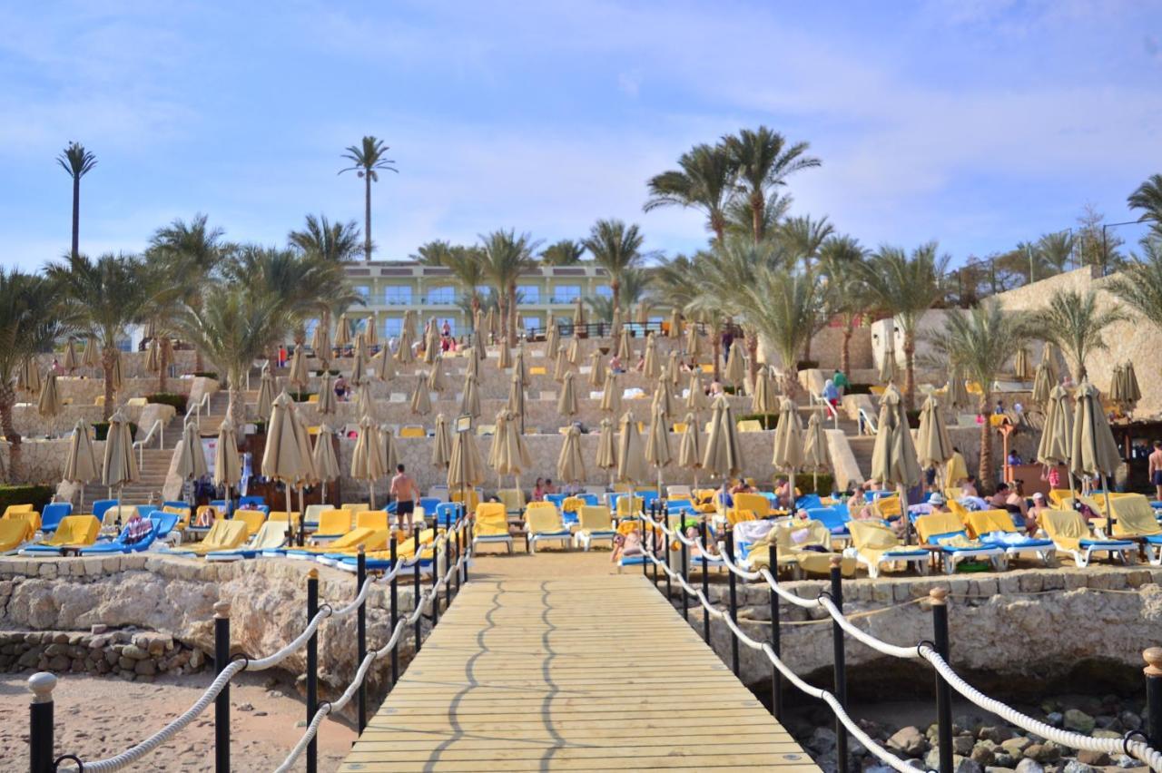 Xperience Sea Breeze Resort (Adults Only) Шарм-еш-Шейх Екстер'єр фото The beach at the resort