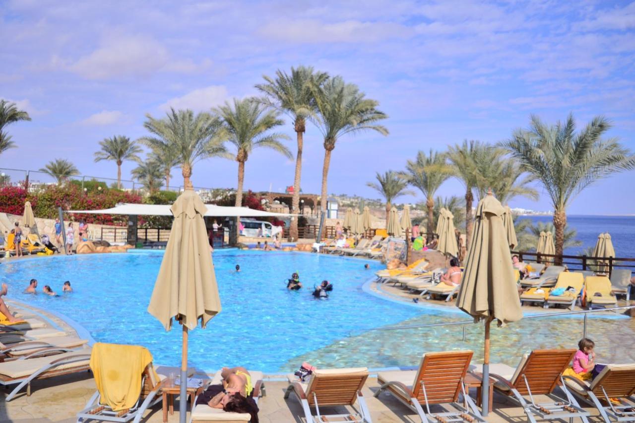 Xperience Sea Breeze Resort (Adults Only) Шарм-еш-Шейх Екстер'єр фото A pool at a resort in Sharm El Sheikh, Egypt
